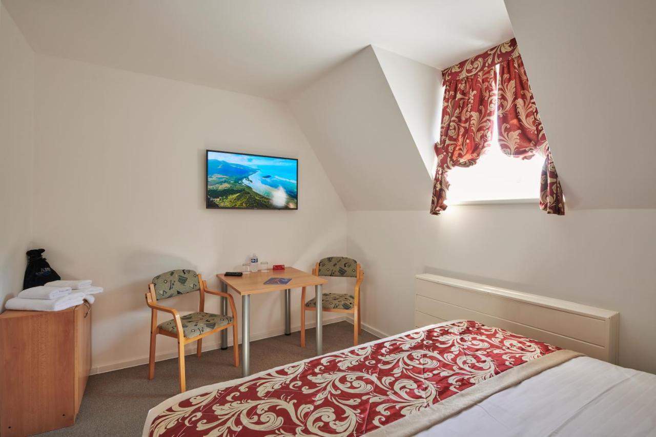 Hotel Mezni Louka Hřensko Εξωτερικό φωτογραφία