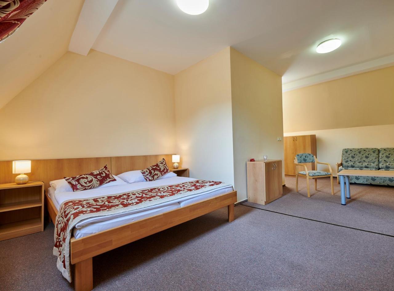 Hotel Mezni Louka Hřensko Εξωτερικό φωτογραφία